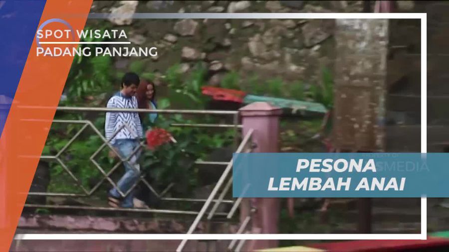 Menikmati Suasana Air Terjun di Lembah Anai Padang Panjang