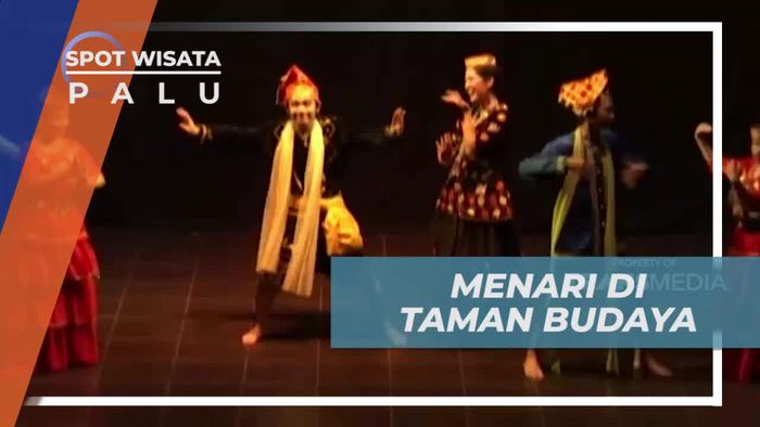 Menari Indah di Parade Tari Taman Budaya Kota Palu