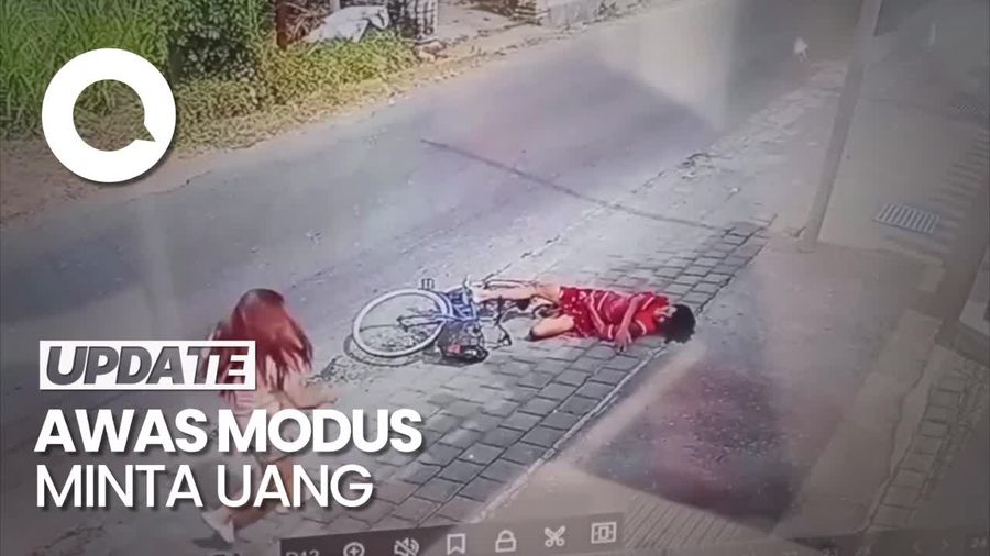 Terekam CCTV Wanita Pura-pura Jatuh Terserempet Mobil, Ternyata Minta Uang