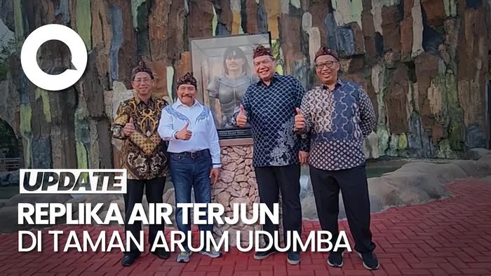 Momen CT Diajak Hendropriyono Melihat Replika Air Terjun di Taman Arum Udumba