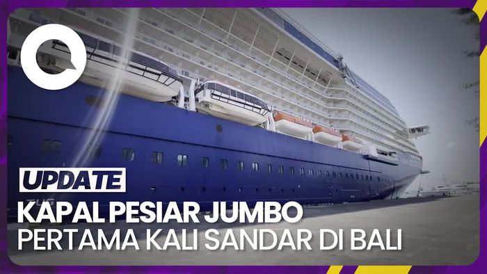 Kapal Cruise Celebrity Solstice Sandar di Bali, Indonesia Potensi Raup Cuan