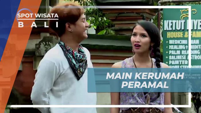 Naik Sepeda Berkunjung ke Rumah Peramal Ternama di Bali