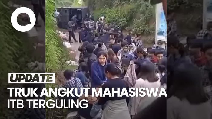 Tak Kuat Menanjak, Truk Angkut Mahasiswa ITB Terguling di Lembang