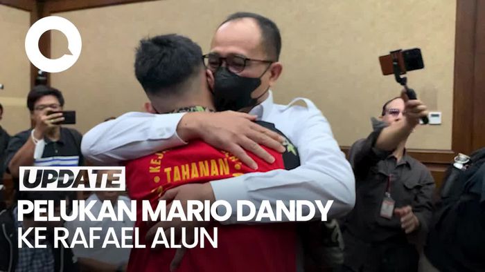 Tangis Mario Dandy Saat Bertemu Rafael Alun di Ruang Sidang