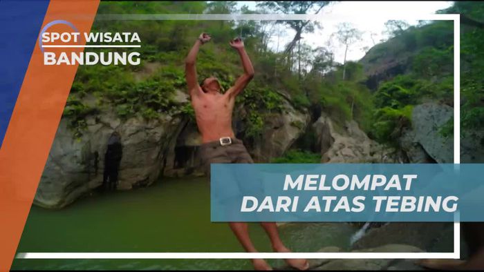 Melompat Seru Dari Atas Tebing, Keseruan Bermain Air di Shanghyang Heuleut Bandung 