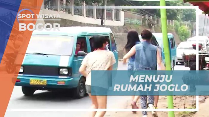 Berjalan Kaki Menyusuri Jalan Menuju Rumah Joglo Bogor