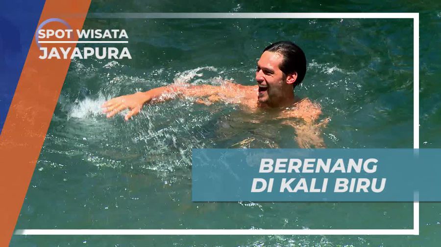 Berenang Ditemani Air Jernih Kali Biru yang Menyegarkan, Jayapura