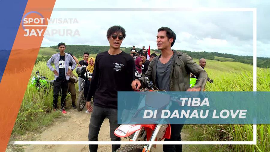 Keindahan Danau Berbentuk Hati yang Terbentuk Secara Alami, Jayapura