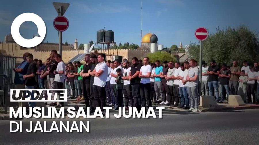 Masjidil Aqsa Dibatasi Israel, Jemaah Terpaksa Salat Jumat di Jalanan