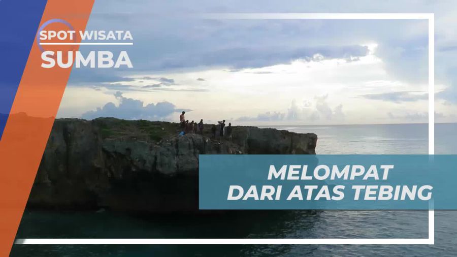 Tantangan Seru Cliff Jump di Pantai Mandorak Sumba