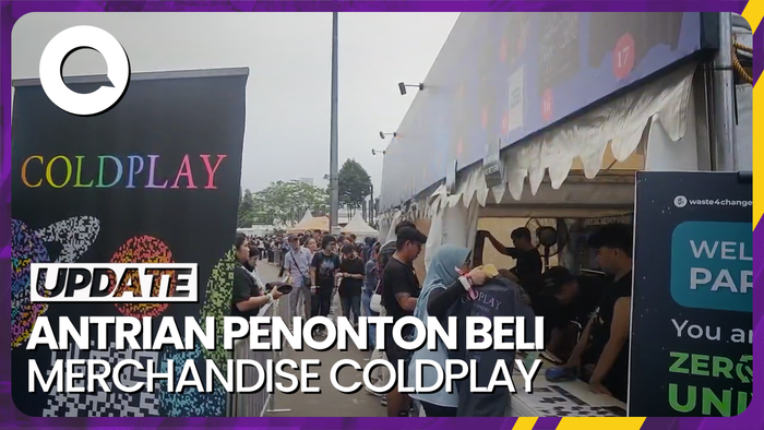 Official Merchandise Konser Coldplay Banyak Diburu Penonton