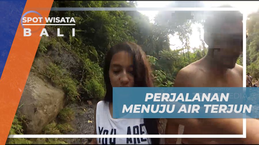 Menikmati Pemandangan Alam Menuju Air terjun Tegenungan, Bali
