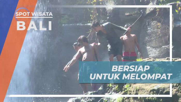 Memacu Adrenalin Melompat Dari Air Terjun Tegenungan Bali 