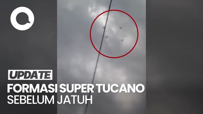 Pesawat Super Tucano Unjuk Formasi Keluar Masuk Awan Sebelum Jatuh