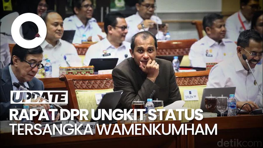 Senyum Wamenkumham Kala Status Tersangka Diungkit di Rapat DPR RI