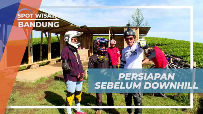 Downhill Wayang Windu Bandung, Bersiap Memakai Alat Keselamatan 