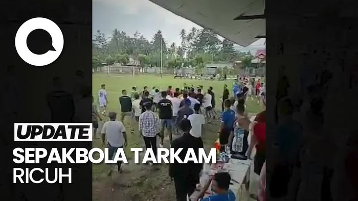 Kericuhan Sepakbola Tarkam di Kotamobagu, Wasit Diamuk Penonton
