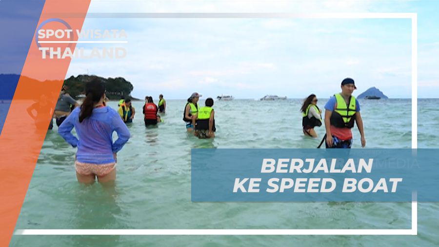Berjalan ke Tengah Laut Menghampiri Speedboat, Thailand