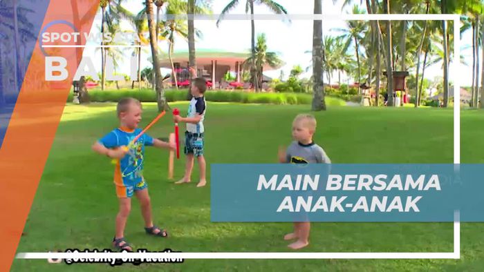 Bermain Gelembung Bersama Anak-anak, Bali
