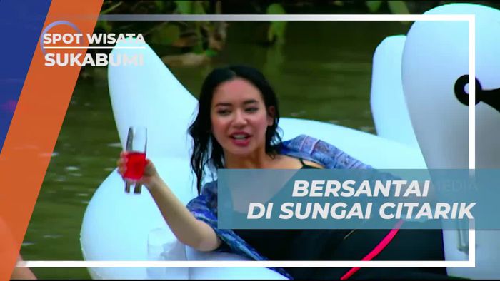 Seruput Minuman Segar di Sungai Citarik Sukabumi 