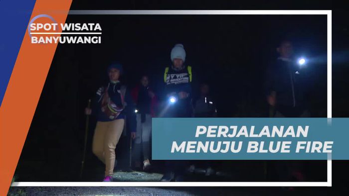 Berjalan Melintasi Kawasan Kawah Ijen Menuju Blue Fire, Banyuwangi 