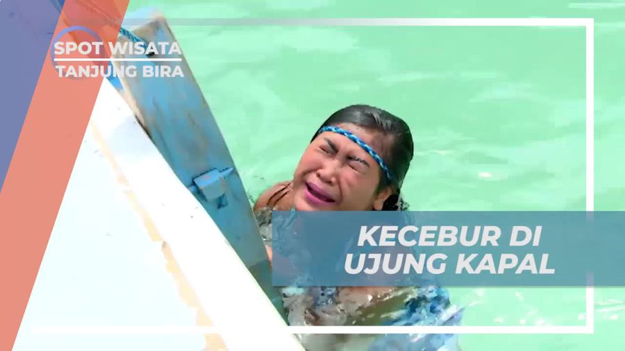 Basah Kuyup Tercebur Dari Ujung Kapal, Momen Unik di Tanjung Bira