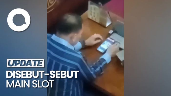 Viral Anggota DPRD Batam Disebut Main Judi Slot Saat Paripurna