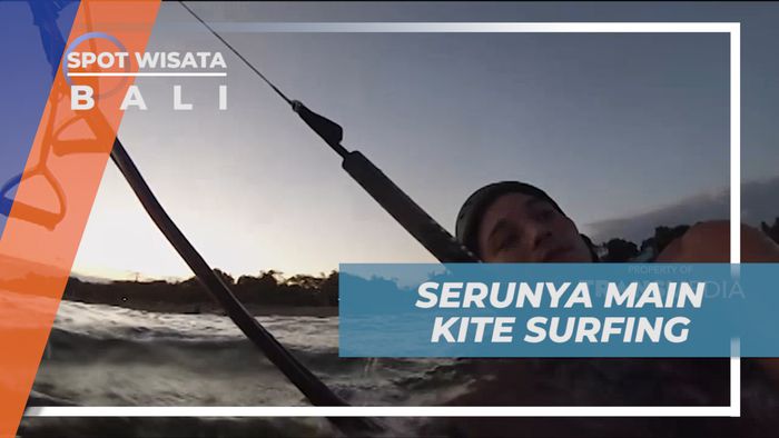 Serunya Bermain Kite Surfing di Tengah Pantai Sanur, Bali