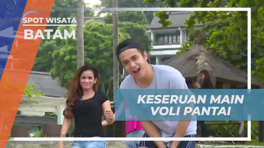 Adu Ketangkasan Bermain Volu Pantai di Turi Beach Batam 