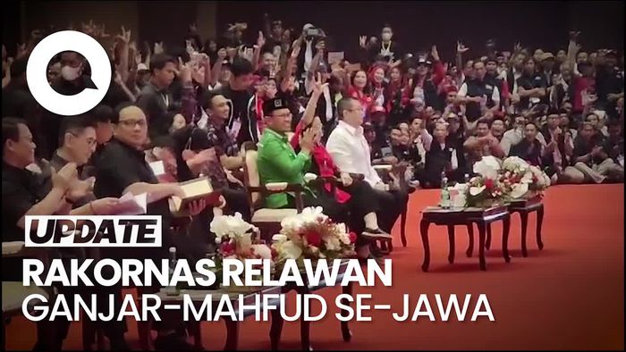 Salam 3 Jari Megawati Saat Hadiri Rakornas Relawan Ganjar-Mahfud se-Jawa