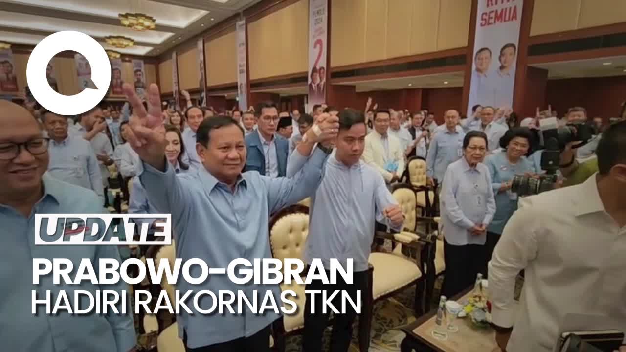 Pose 2 Jari, Prabowo-Gibran Hadiri Rakornas Tim Kampanye