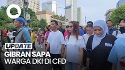 Momen Gibran Diserbu Warga saat CFD di Jakarta