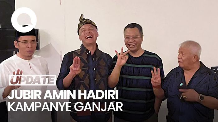 Jubir AMIN Hadiri Kampanye Ganjar di Lombok dan Pose 3 Jari