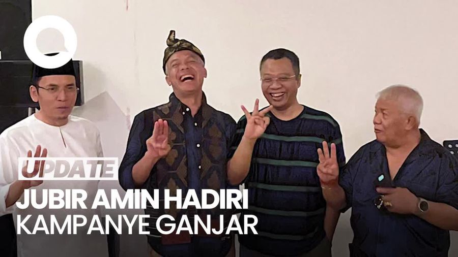 Jubir AMIN Hadiri Kampanye Ganjar di Lombok dan Pose 3 Jari