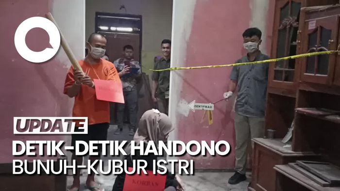 Momen Handono Jalani Rekonstruksi Bunuh-Kubur Fitriani di Dalam Rumah