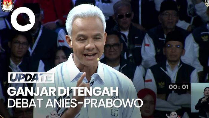 Kala Ganjar Tak Enak Lihat Prabowo-Anies Saling Buka Buku Lama