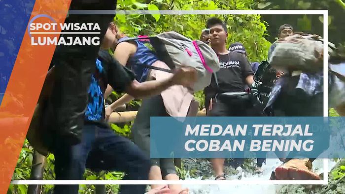 Melepas Alas Kaki, Melintasi Medan Terjal Menuju Coban Sewu Lumajang 