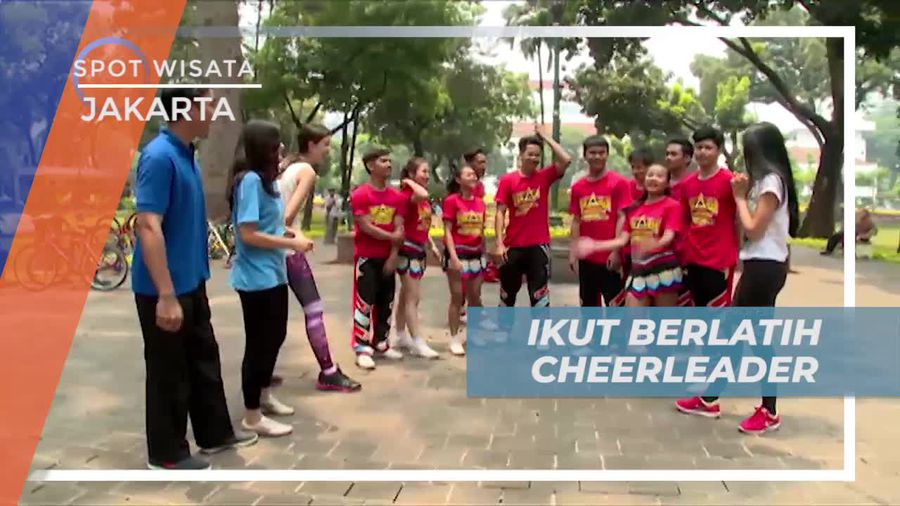 Ikut Berlatih Cheerleader di Taman Suropati Jakarta 