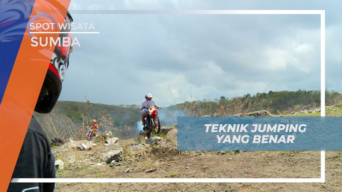 Pacu Adrenalin, Serunya Jumping Naik Motor Trail di Puncak Bukit Lendongara, Sumba