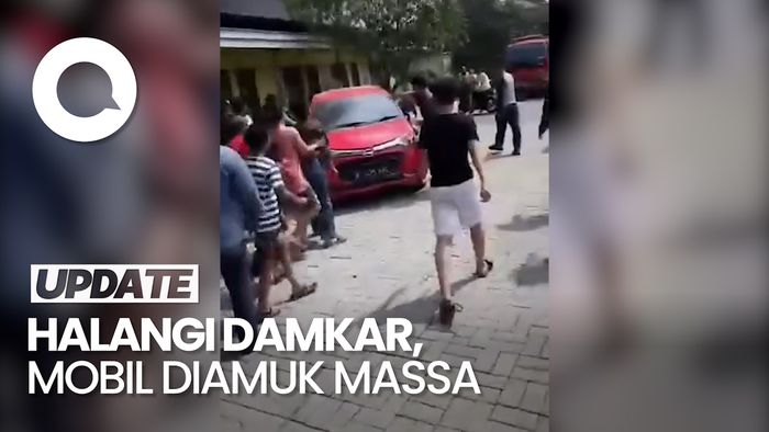 Viral Mobil Dirusak Massa di Bekasi karena Halangi Damkar