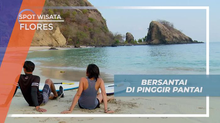 Bersantai Ditemani Suara Deburan Ombak dan Angin Pantai Koka Flores