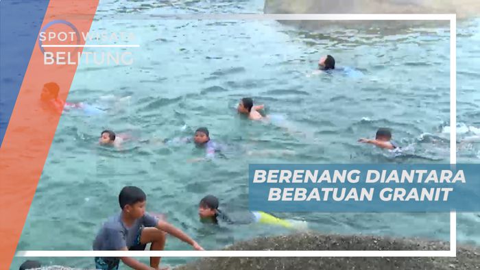 Menikmati Berenang di Pantai yang Tenang Diantara Bebatuan Granit, Belitung