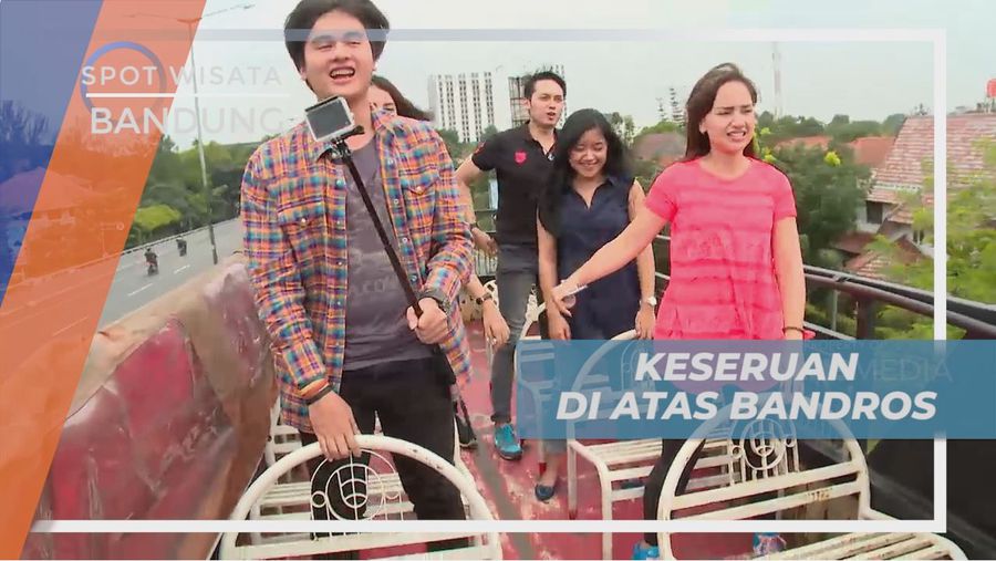 Menikmati Suasana Kota Kembang di Atas Bus Tingkat, Bandung