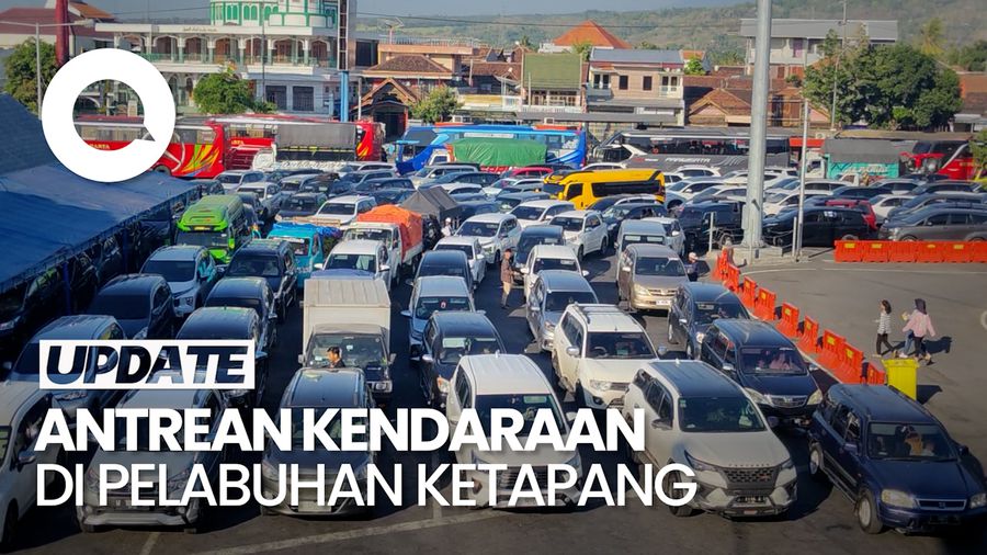 Penampakan Antrean Kendaraan di Pelabuhan Ketapang Jelang Nataru