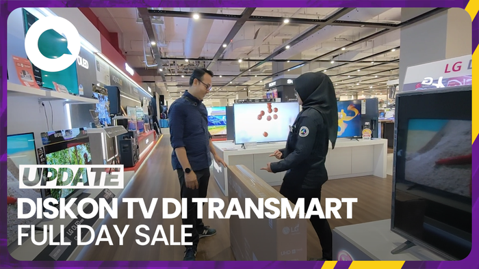 Gembiranya Pengunjung Beli TV Diskon Rp 3,5 jutaan di Transmart Full Day Sale