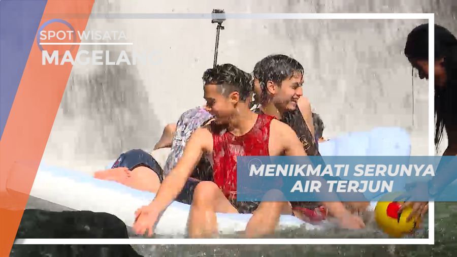 Serunya Habiskan Waktu Mandi-mandi di Bawah Aliran Air Terjun Sekar Langit, Magelang