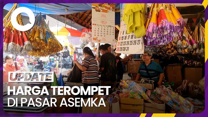 Jelang Tahun Baru, Segini Kisaran Harga Terompet di Pasar Asemka