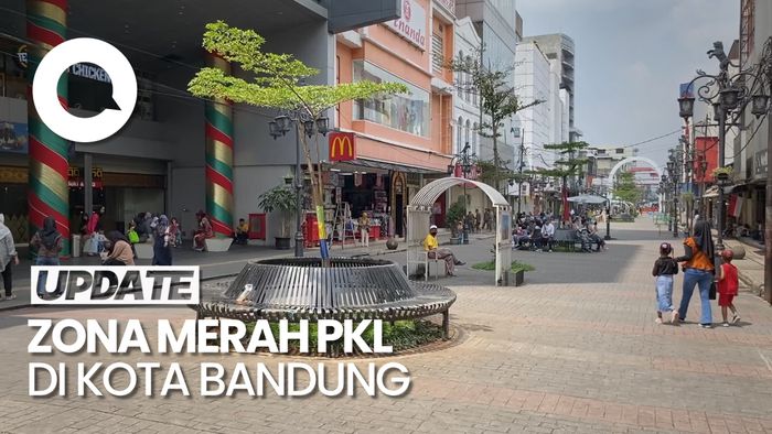 Penampakan Jalan Dalem Kaum Kota Bandung Area Zona Merah untuk PKL
