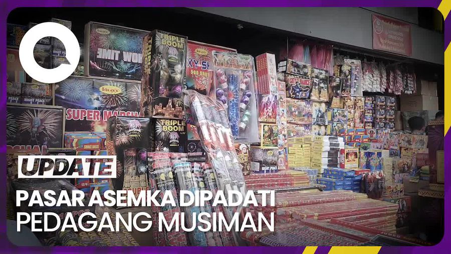 Pedagang Musiman Mulai Padati Pasar Asemka Jelang Tahun Baru