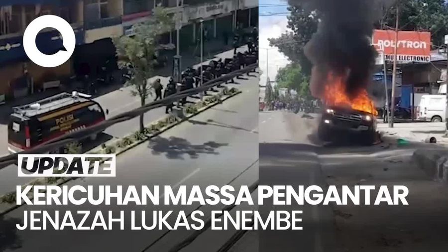 Massa Arak Jenazah Lukas Enembe Ricuh: Mobil Dibakar-Aparat Diserang